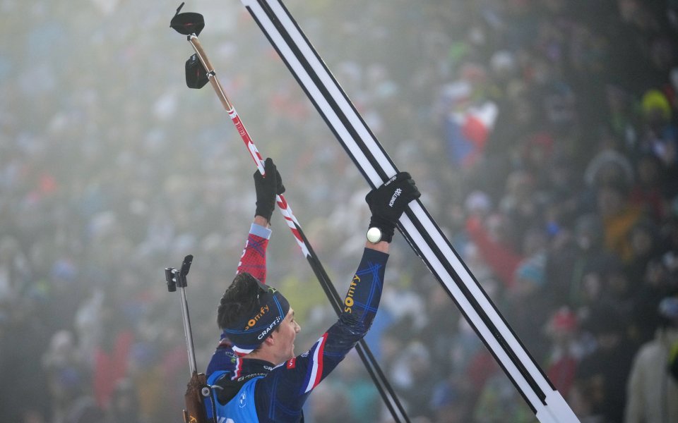 Французин спечели в Нове Место и оглави класирането за СК по биатлон