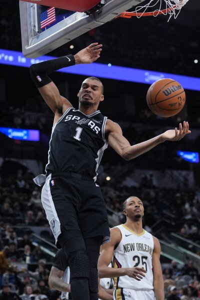 Сан Антонио Спърс Ню Орлиънс Пеликанс1