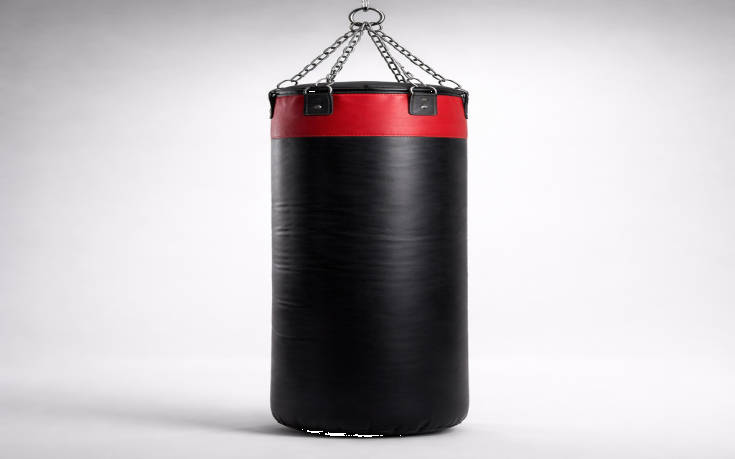 Деца, родители и треньори от различни градове се съберат пред сградата на ММС