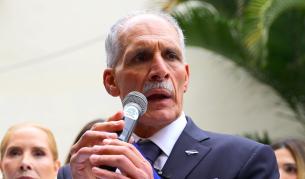 Съюзник на Тръмп положи клетва като президент на Хондурас