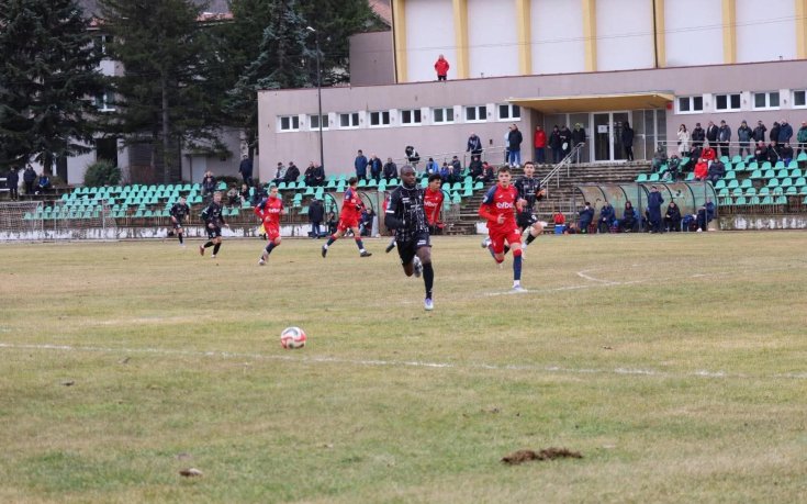 Спортист Своге и Марек със зрелищно равенство в контрола