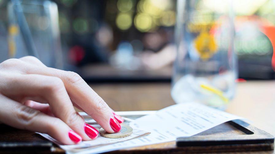 КЗП: Търговците да се снабдят с достатъчно евромонети