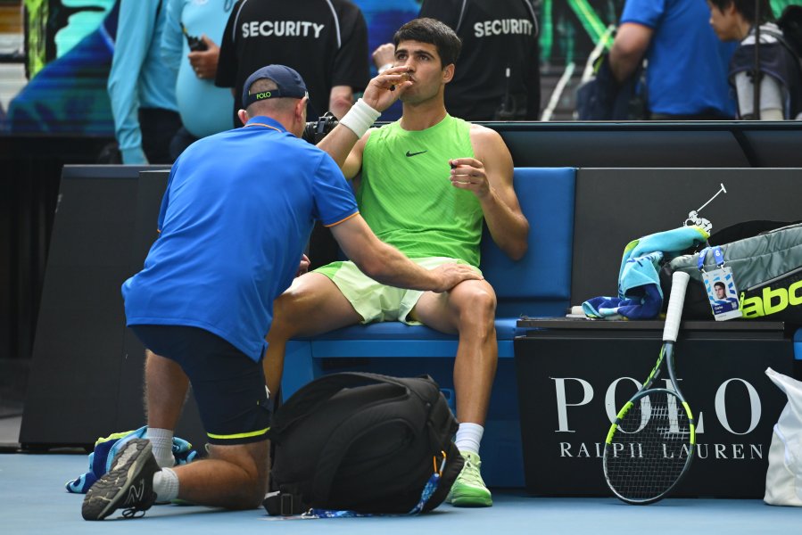 Алкарас Зверев1