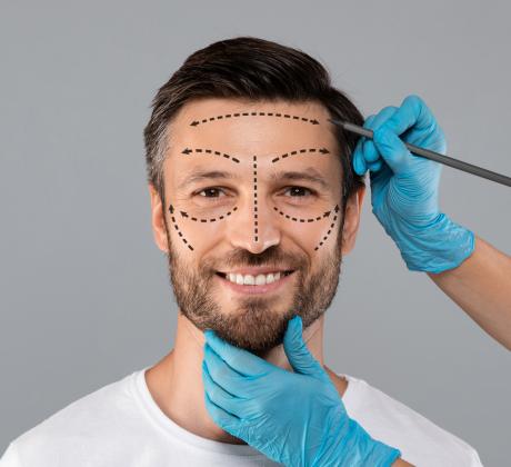 Пластичната хирургия отдавна не е територия само за жени Нови