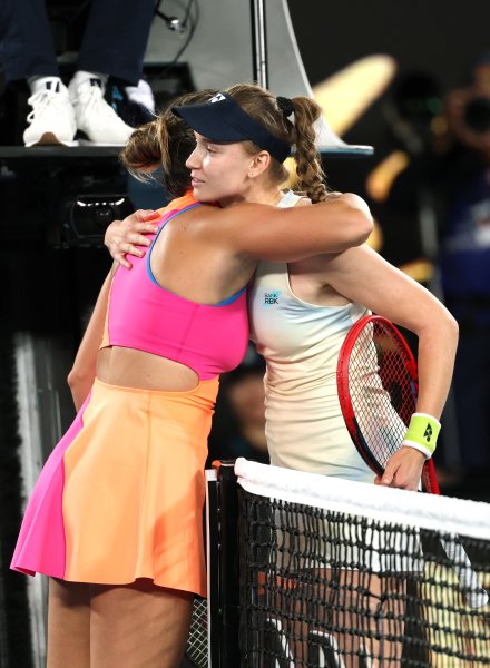 Елена Рибакина срази Арина Сабаленка за първа титла от Australian1