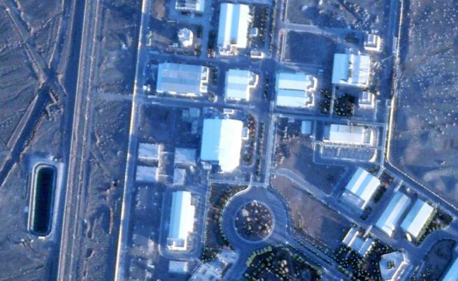 Иран: Ядреното съоръжение в Натанз е ударено при израелски и американски удари