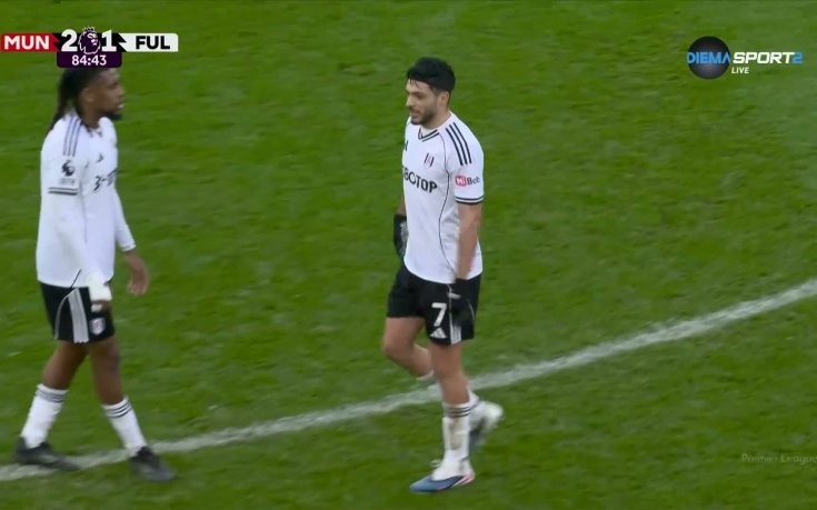 Раул Хименес намали изоставането на Фулъм