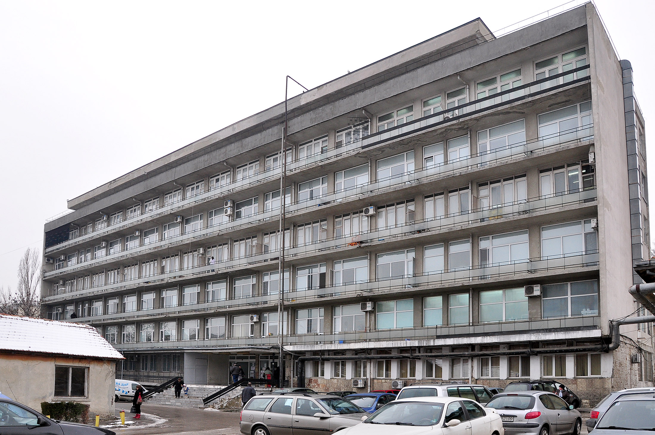 Затварят детска хирургия във Варна, лекарите отишли в частна болница