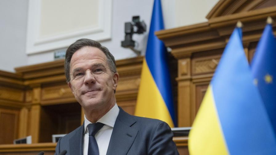 Въздушна тревога в Киев, докато шефа на НАТО е там