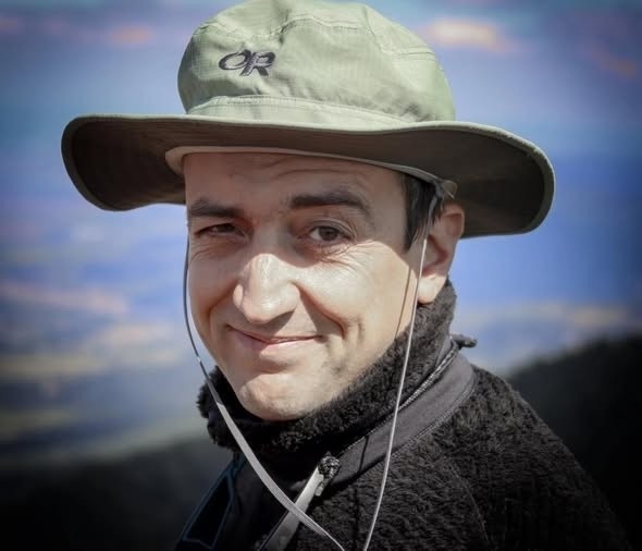 "Вие знаехте и знаете, че смърт няма": Погребаха Ивайло Калушев