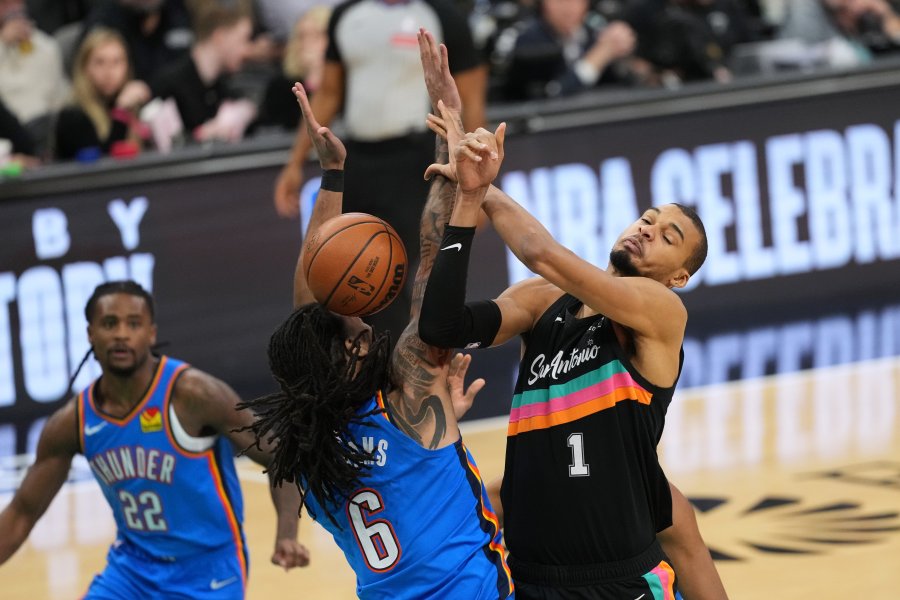 Сан Антонио Спърс Оклахома Сити Тъндър1