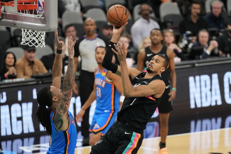 Сан Антонио Спърс Оклахома Сити Тъндър1