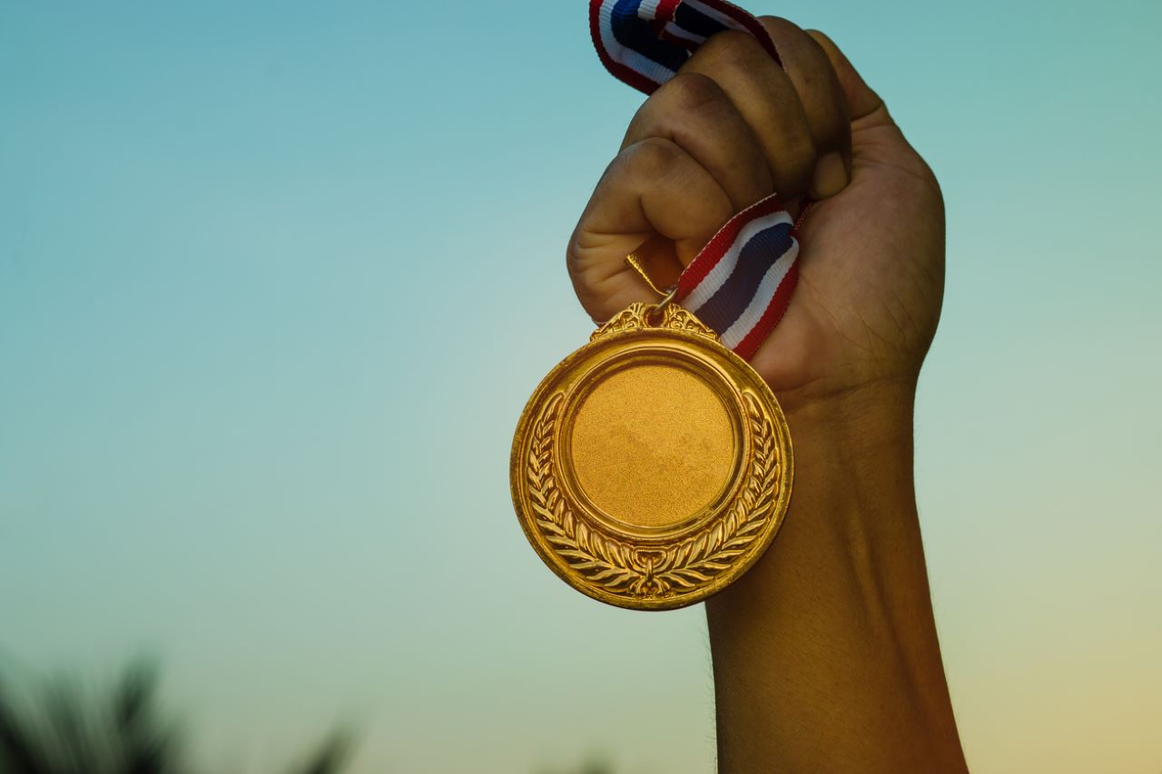 Зимни олимпийски медали 2026: Най-скъпите отличия в историята заради рекордни цени на злато и сребро