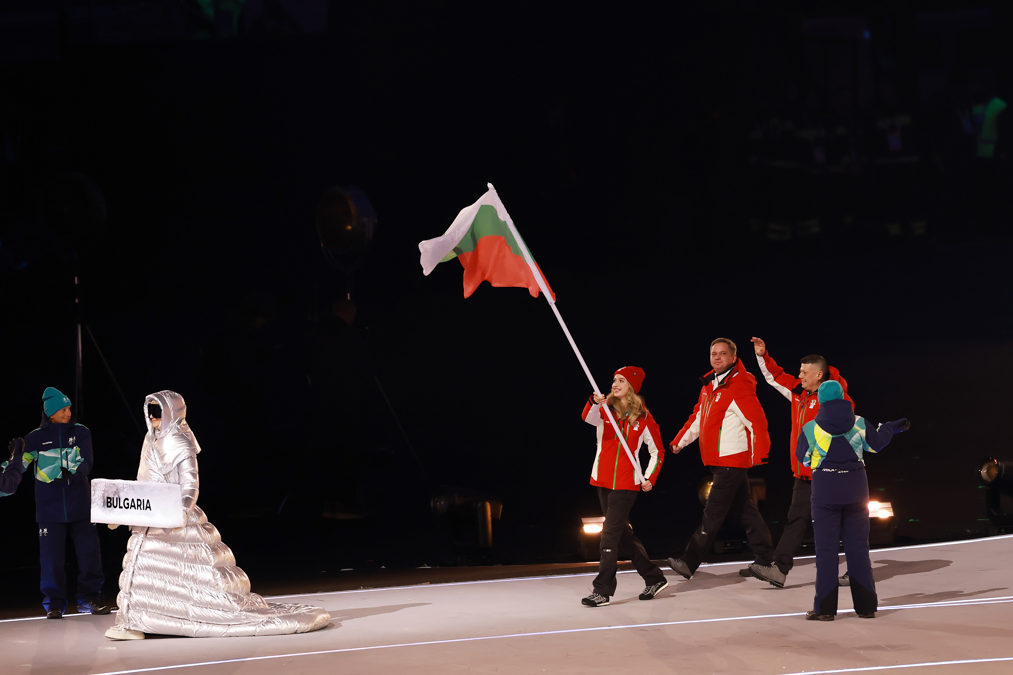 <p>Българската делегация на церемонията на откриването на Зимните олимпийски игри в Италия.</p>