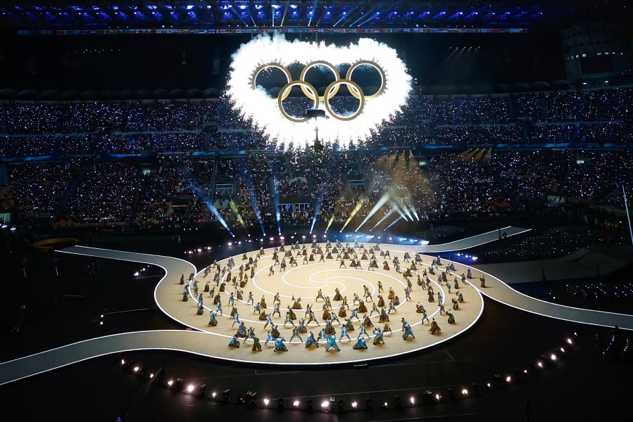 Церемонията по откриване на Зимните олимпийски игри в Милано Кортина1