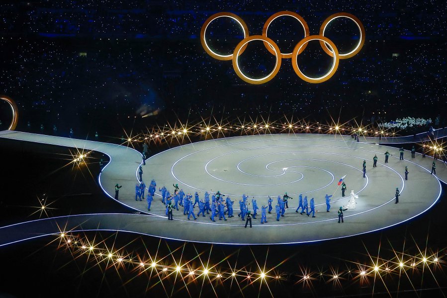 Церемонията по откриване на Зимните олимпийски игри в Милано Кортина1