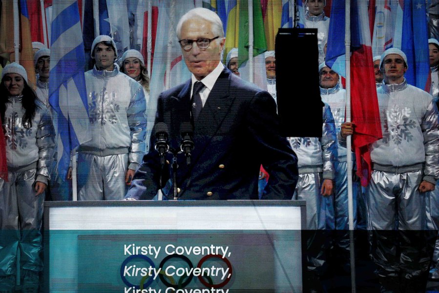 Церемонията по откриване на Зимните олимпийски игри в Милано Кортина1