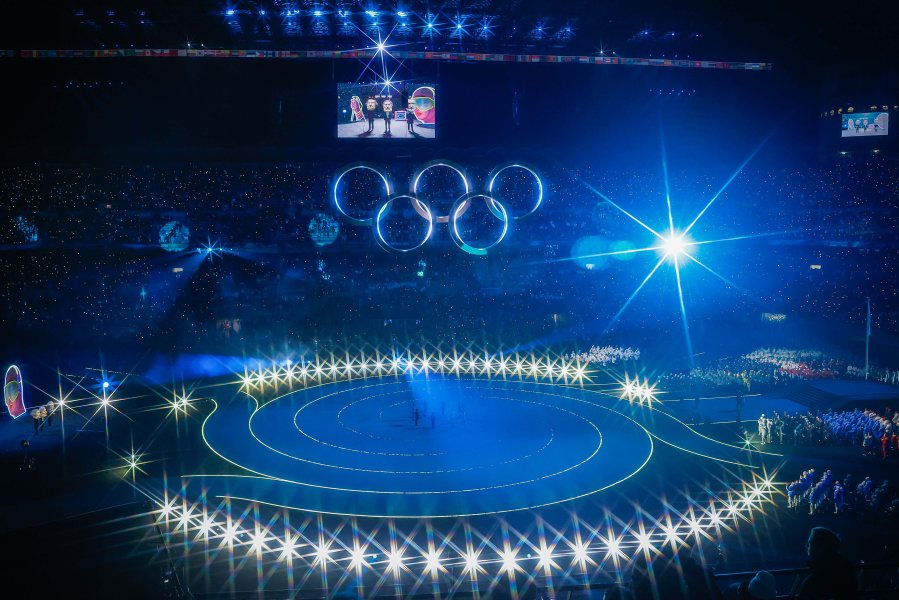 Церемонията по откриване на Зимните олимпийски игри в Милано Кортина1