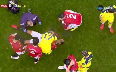 Капитанът остави Тотнъм с десет човека на 