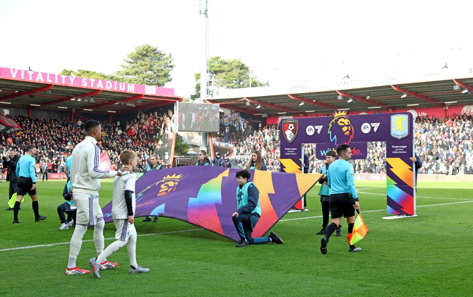 Борнемут Астън Вила1