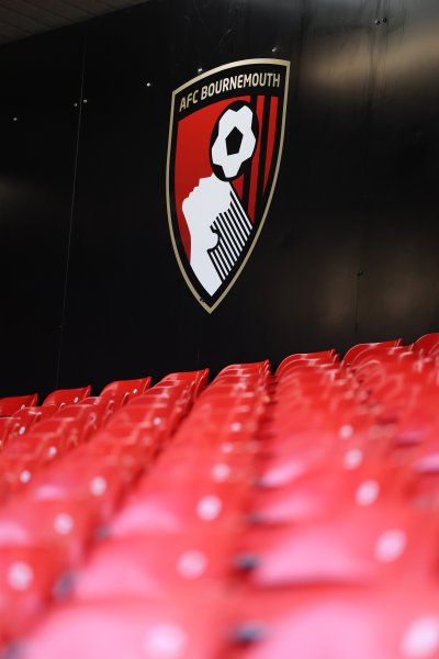 Борнемут Астън Вила1