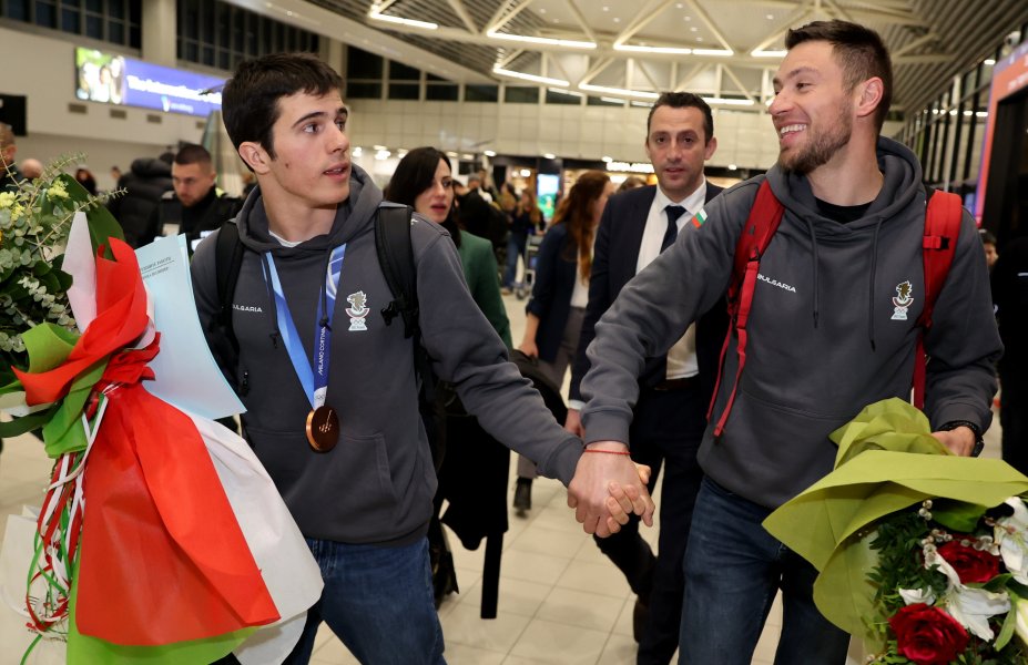 Тервел Замфиров се завърна в България1