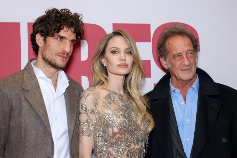 Анджелина Джоли