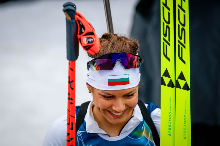 Награждаване на Лора Христова след бронзовото отличие на Зимните олимпийски1