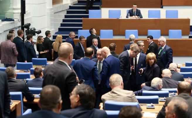 Напрежение в НС заради случая „Петрохан“: Стигна се до скандал, обиди и взаимни обвинения