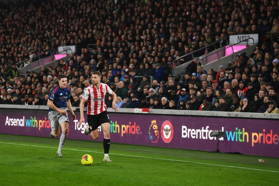 Брентфорд Арсенал1