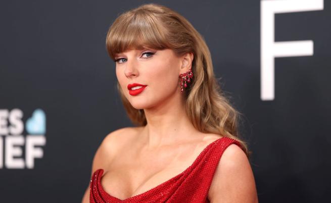 Тейлър Суифт съди фирма за спално бельо заради името 