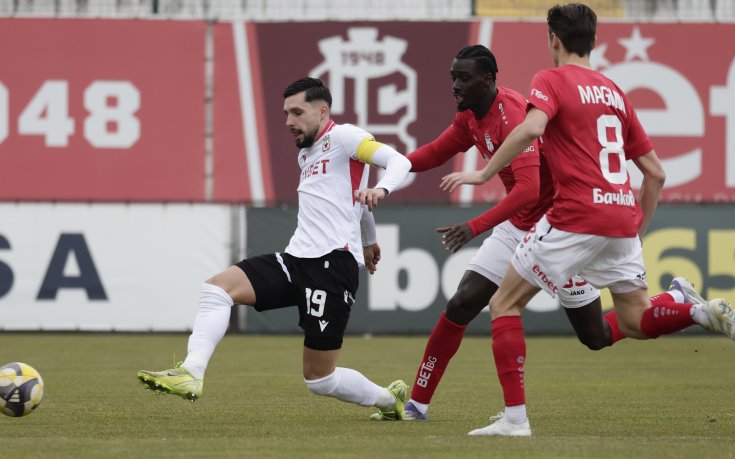 НА ЖИВО: ЦСКА 1948 - ЦСКА 0:0, без опасности в началото