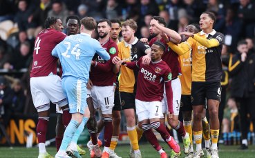 Десет от Уест Хем се измъкнаха срещу третодивизионен тим за ФА Къп след драма с продължения