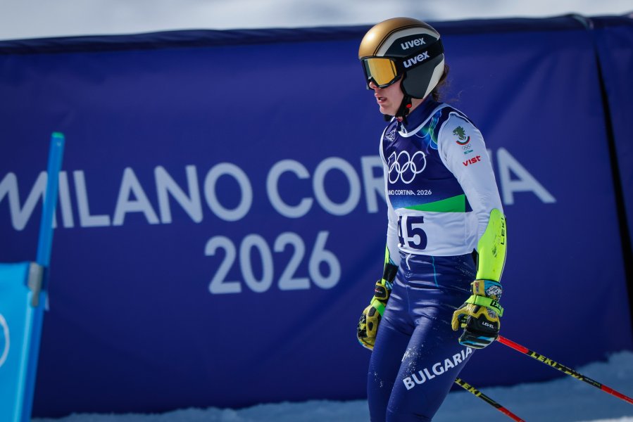 Гигантски слалом за жени с участието на Анина Цурбриген в1