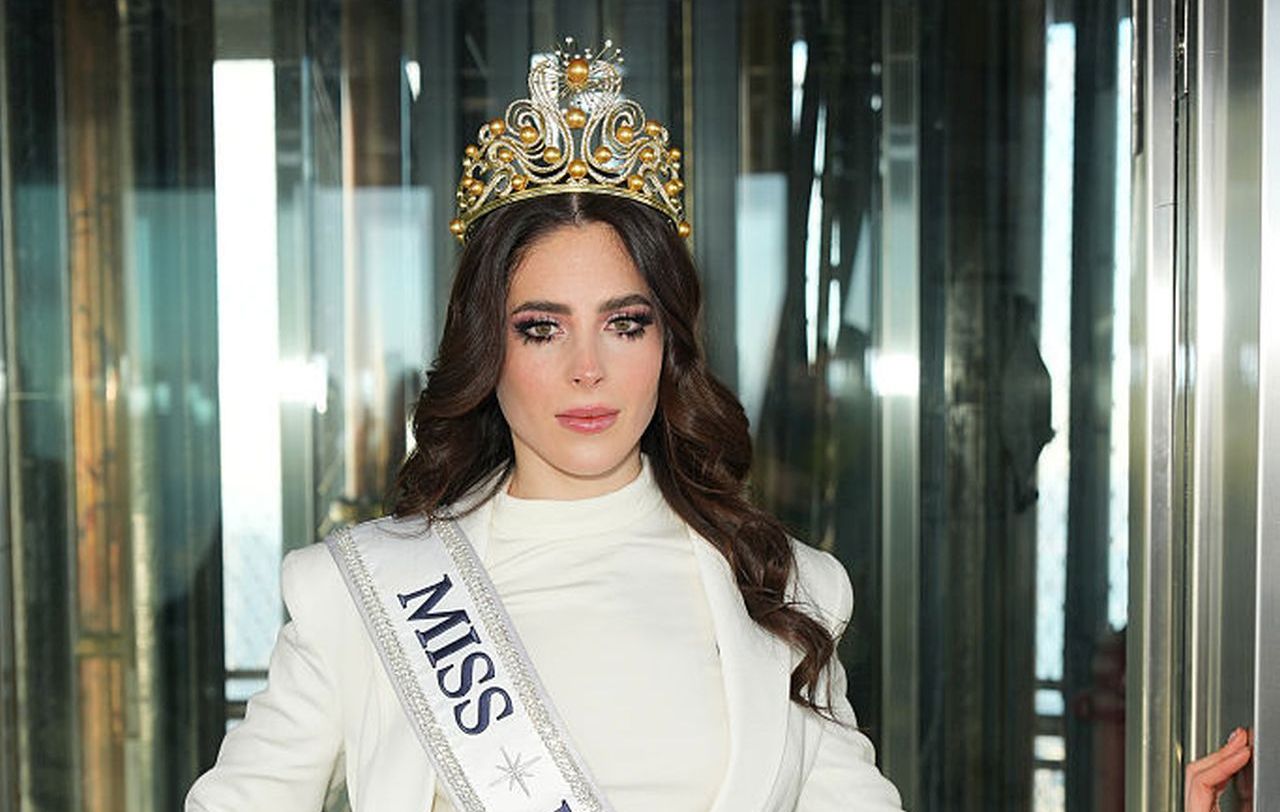 "Мис Вселена" Фатима Бош припадна по време на парад