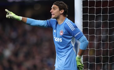 Рома си хареса вратаря на Олимпиакос за алтернатива на Свилар