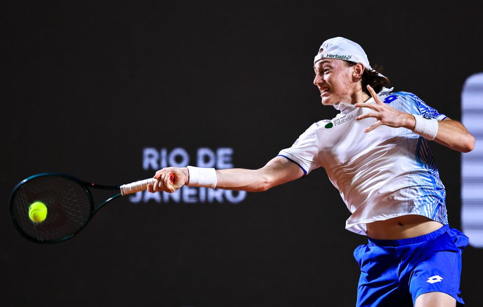 Игнасио Бусе Матео Беретини1