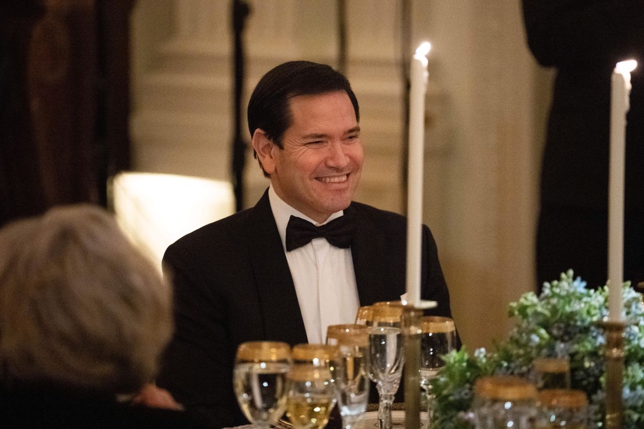 <p>Вечеря под обсада: Тръмп атакува съда и демократите по време на банкет в Белия дом</p>