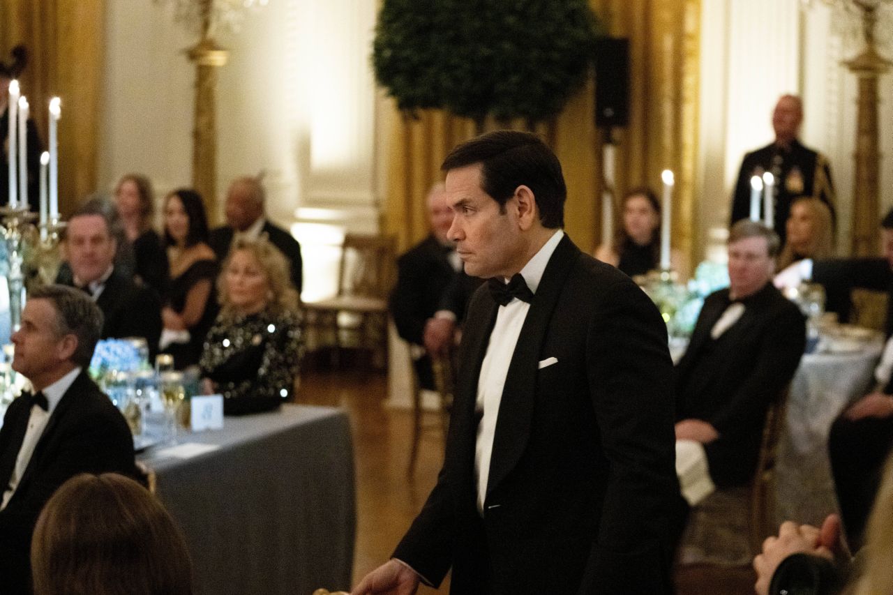 <p>Вечеря под обсада: Тръмп атакува съда и демократите по време на банкет в Белия дом</p>