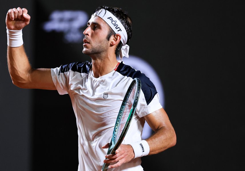 Томас Ечевери с първа титла от ATP след триумф над1