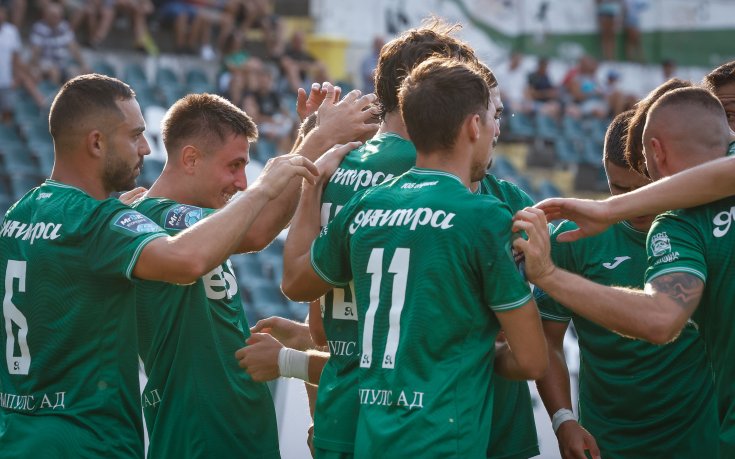 Безмилостен Янтра разгроми Етър в дербито и продължи похода си към челото