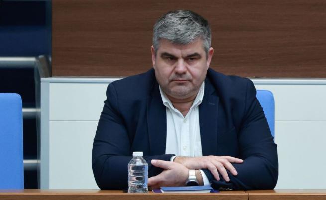 Началникът на отдел 