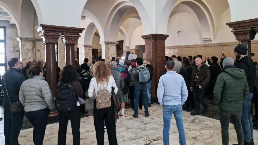 Протест пред ВСС в София срещу и.ф. главен...