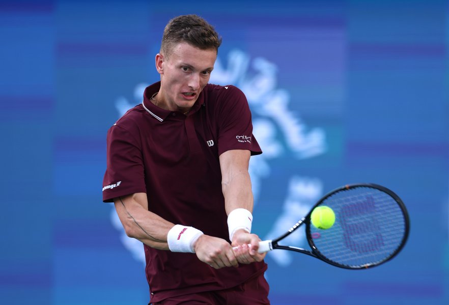 Феликс Оже Алиасим Иржи Лехечка1