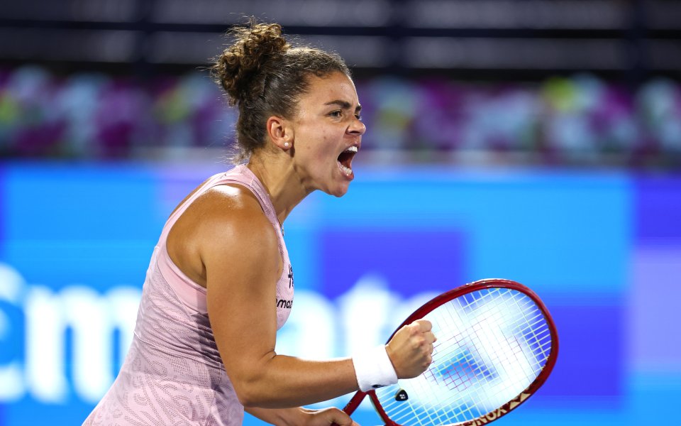 Паолини загуби сет на нула, но е на 1/2-финал в Мерида