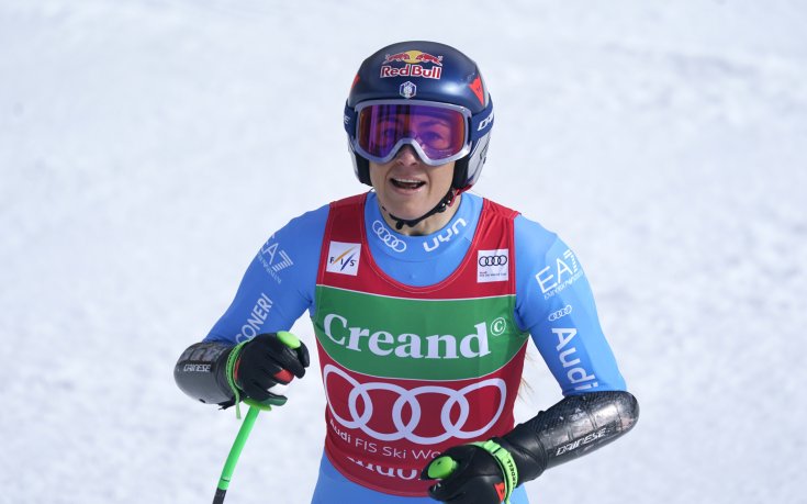 Годжа грабна малката купа в супергигантския слалом