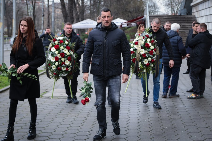 Поклонение на Георги Велинов1