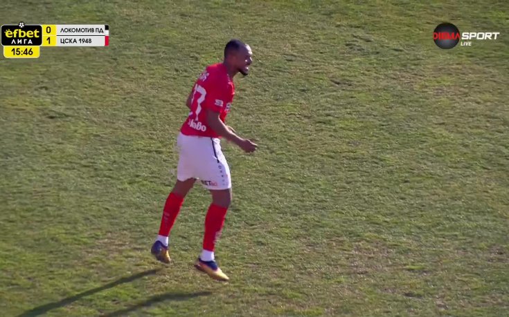 Автогол даде аванс на ЦСКА 1948 срещу Локомотив Пловдив