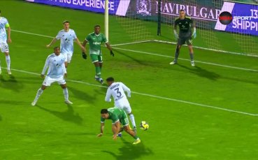 Контузия и напрежение още на старта на Лудогорец - Левски (видео)