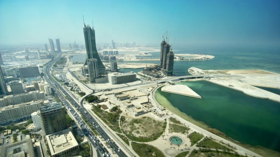 Ирански удар предизвика пожар в рафинерия в Бахрейн